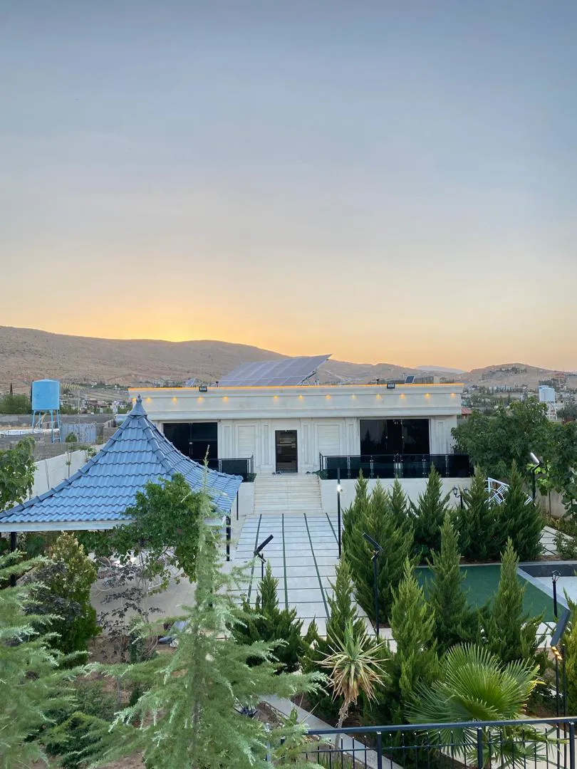 ویلا کودیان استخرسرپوشیده