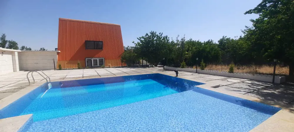 کلبه سوییسی بیضا 